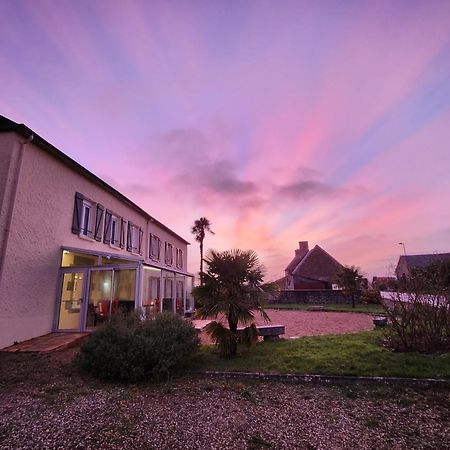 Hotel Les Montois Céaux Eksteriør bilde