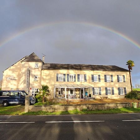 Hotel Les Montois Céaux Eksteriør bilde