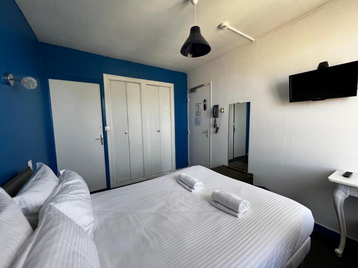 Hotel Les Montois Céaux Eksteriør bilde