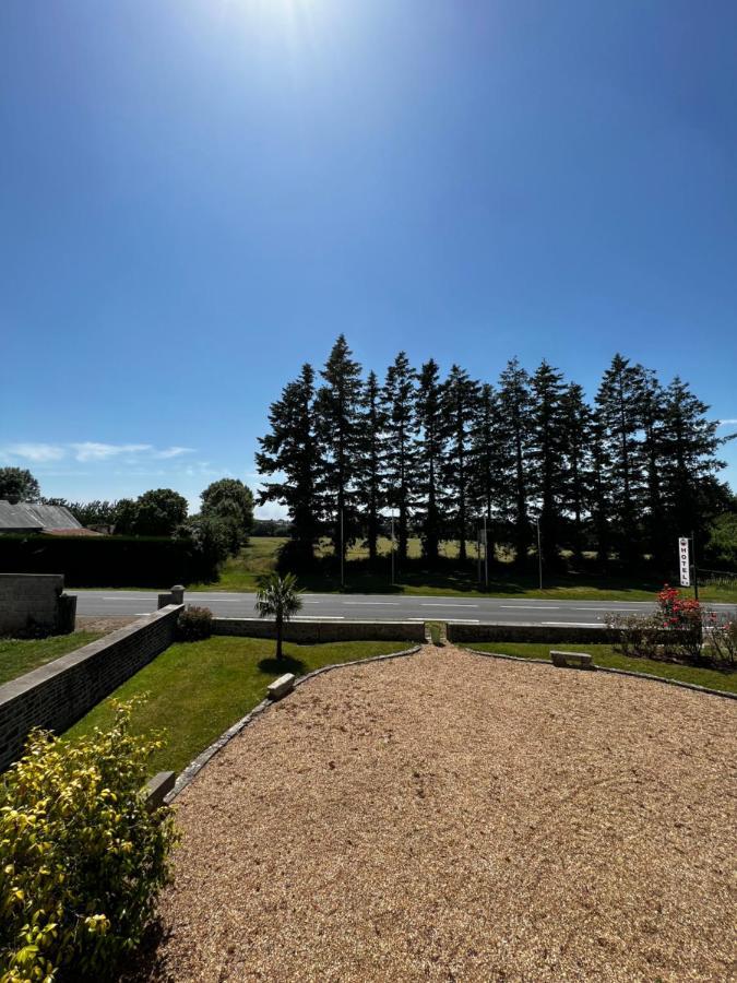 Hotel Les Montois Céaux Eksteriør bilde