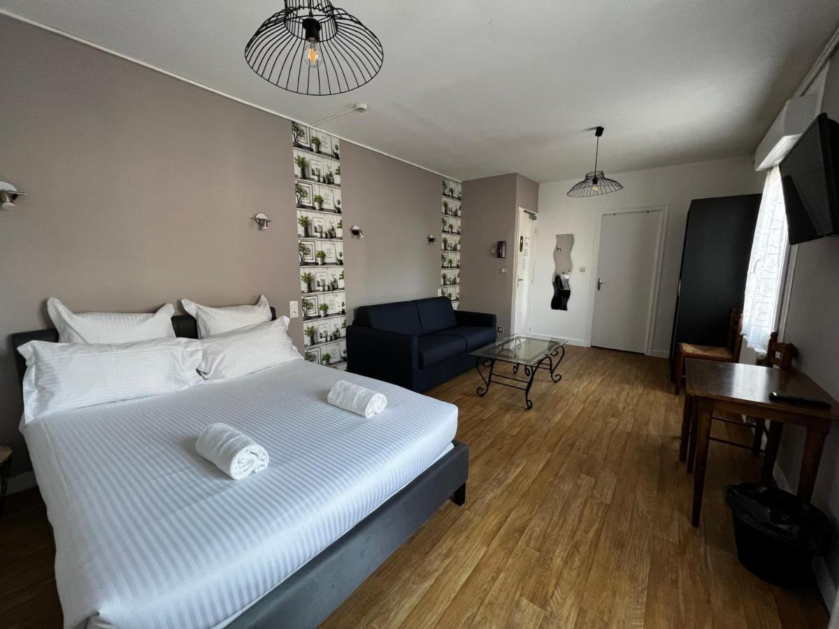 Hotel Les Montois Céaux Eksteriør bilde