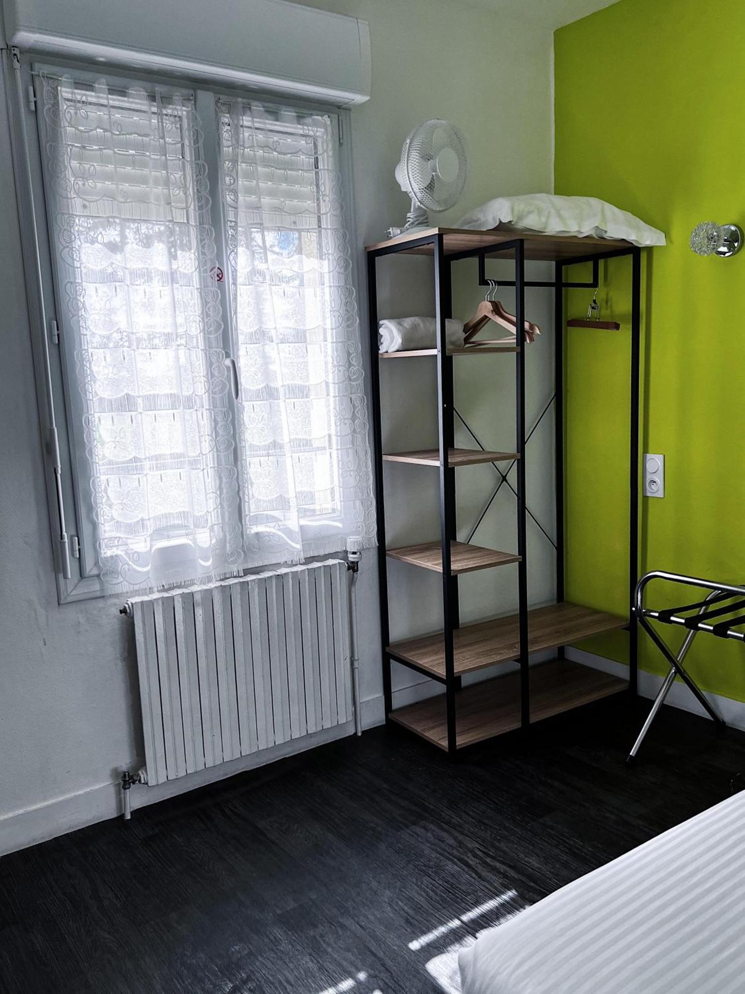 Hotel Les Montois Céaux Eksteriør bilde