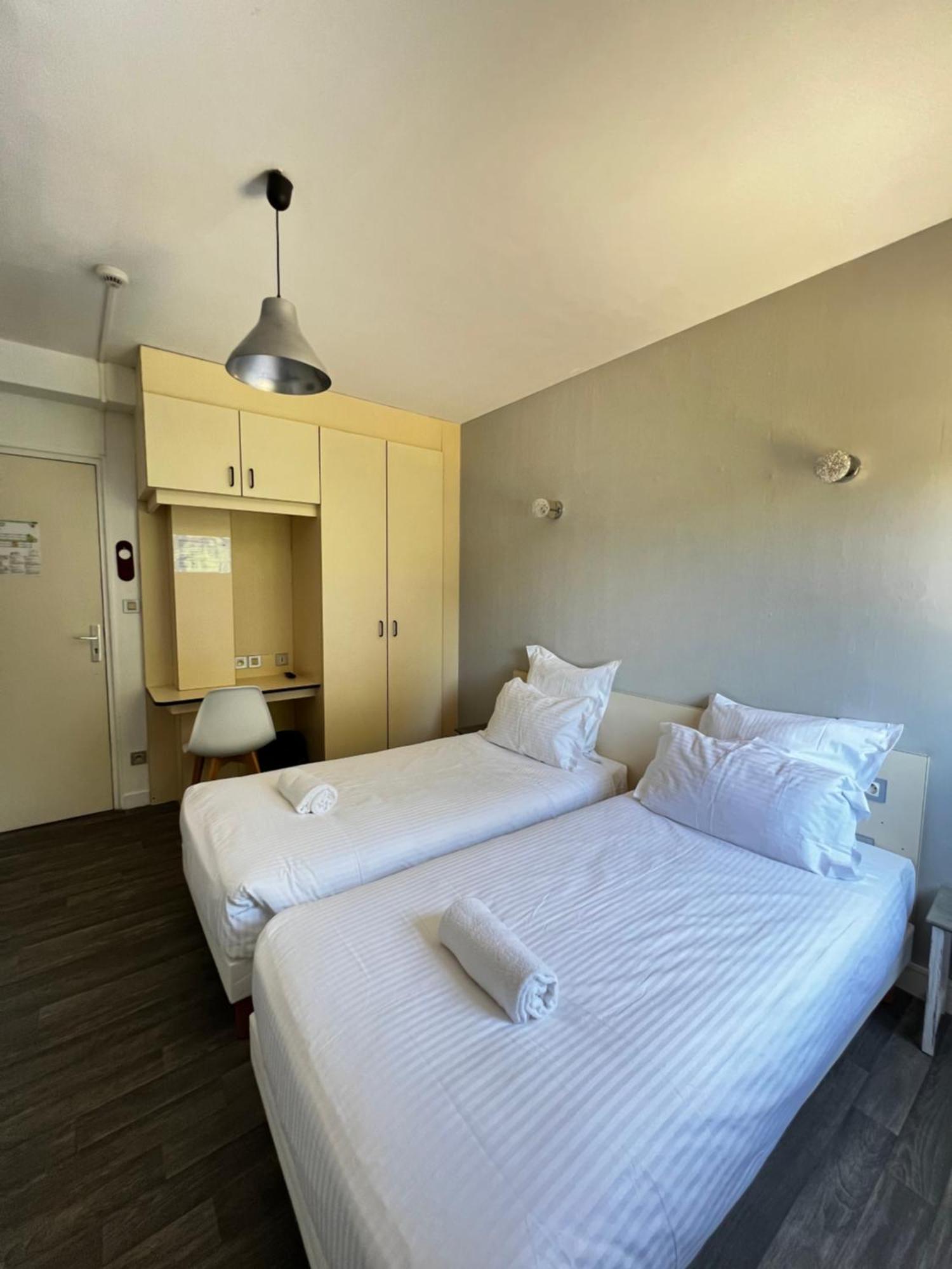 Hotel Les Montois Céaux Eksteriør bilde